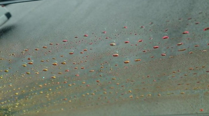 この赤い水滴こそが、夏のジリジリ感の元〝赤外線〟